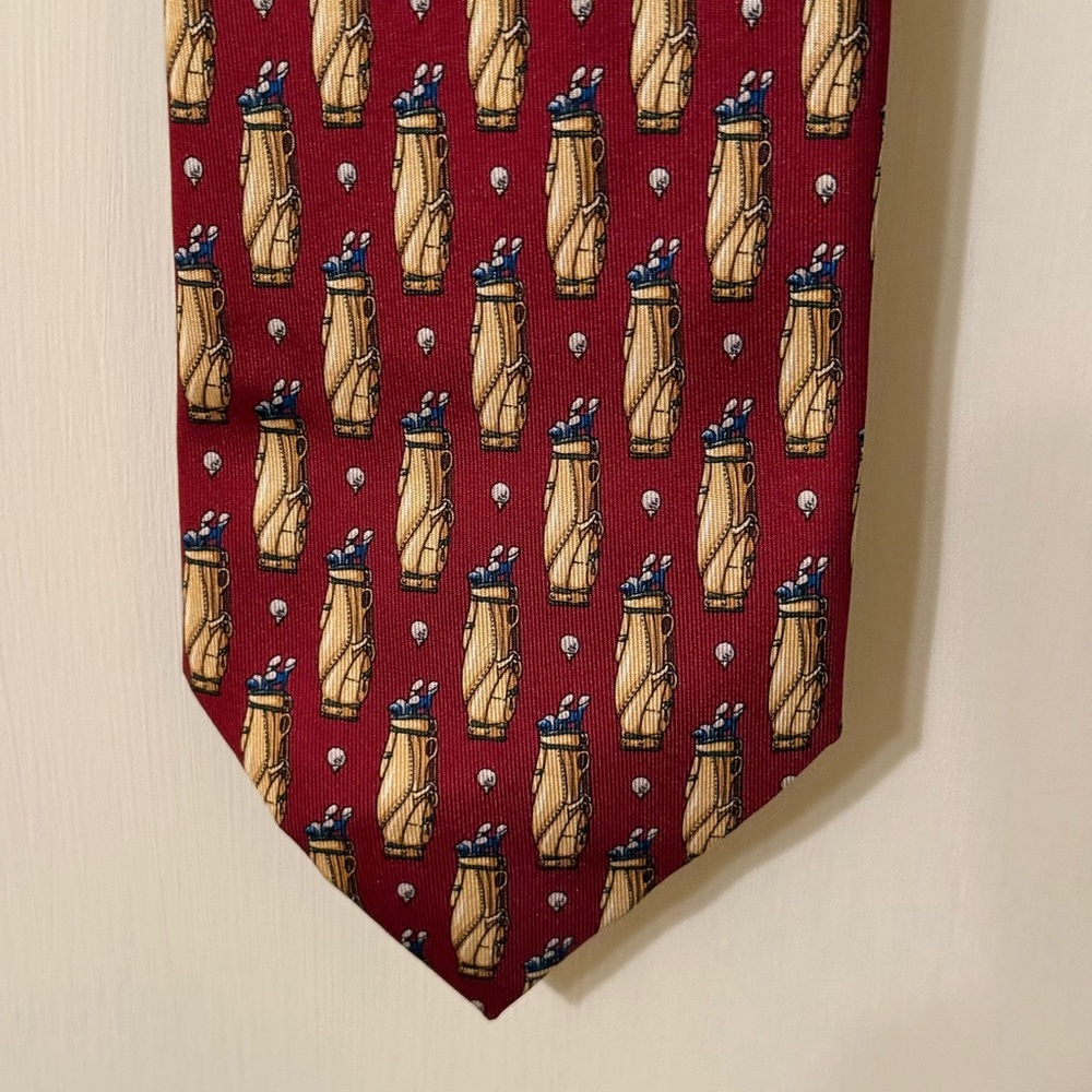 Regal Red and Brown Golf Bag Pattern Tie
